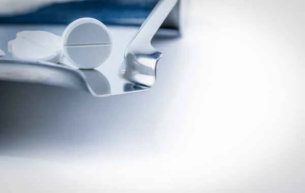 What medications can be used to control intestinal polyps?