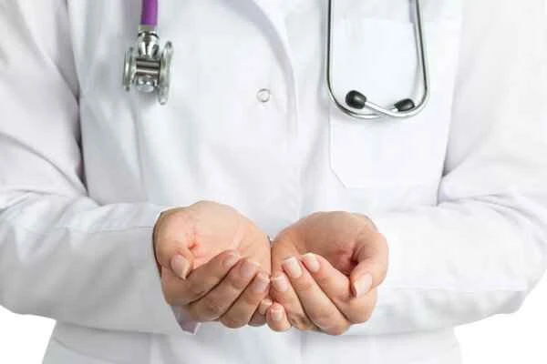 Can I drink fish soup after having intestinal polyps surgery?