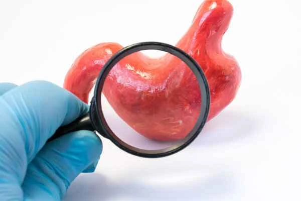 Can duodenal fistula be repaired?