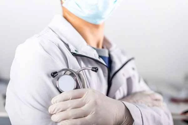 Is it okay to see an internal medicine doctor for intestinal obstruction?