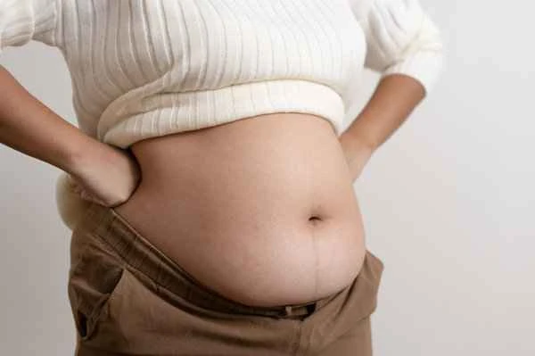 Does intestinal bloating occur after treatment for intestinal obstruction?